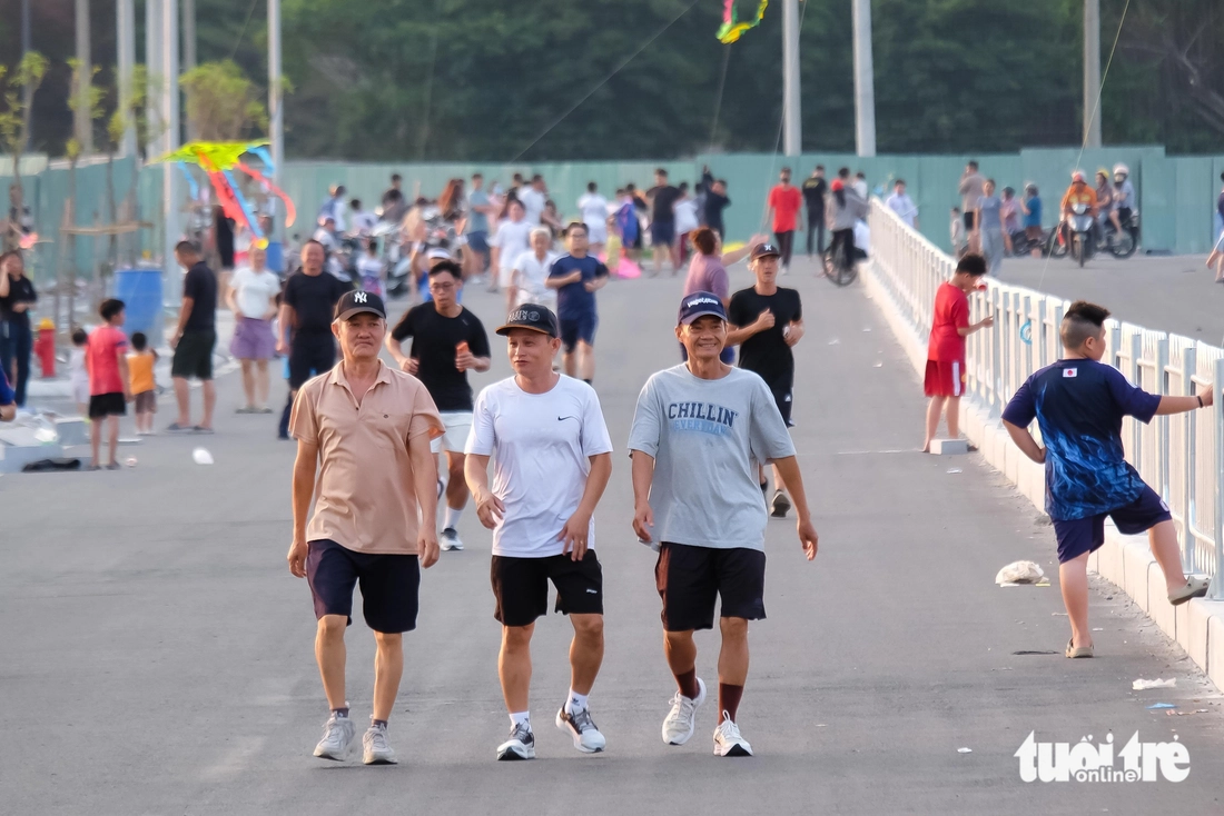 'Lộ diện' 5 đường xuyên khu trường đua Phú Thọ, 2 đường chính sắp thông xe - Ảnh 3.