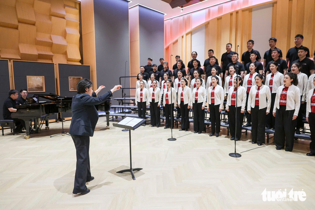 Phu nhân Ngô Phương Ly - Ảnh 4.