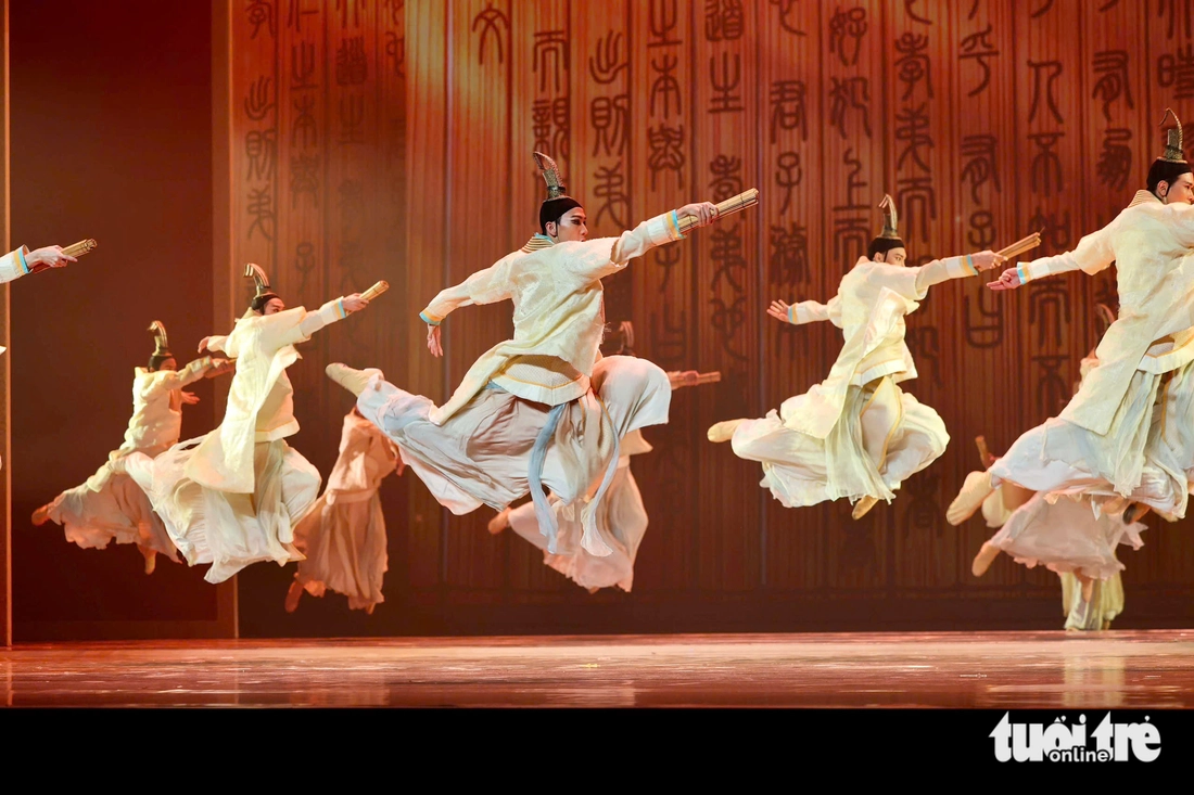 Nghệ thuật nối nhịp hữu nghị Việt Nam - Trung Quốc ở Bắc Kinh - Ảnh 10.