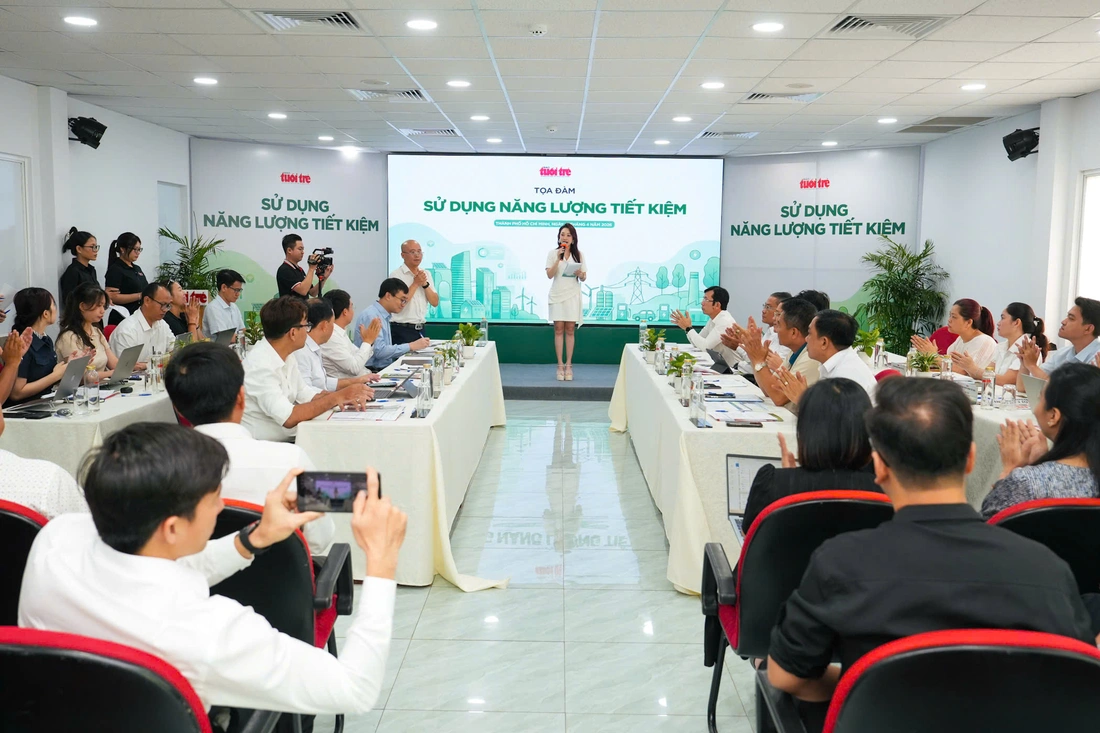 Nhu cầu thực tế khó thay đổi, giải pháp nào để tiết kiệm năng lượng hiệu quả? - Ảnh 1.