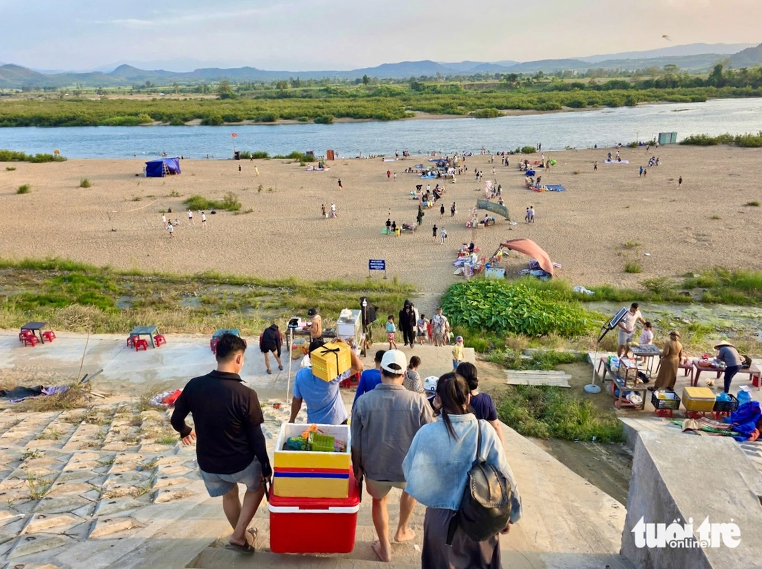 Bãi biển trên núi - Ảnh 2.