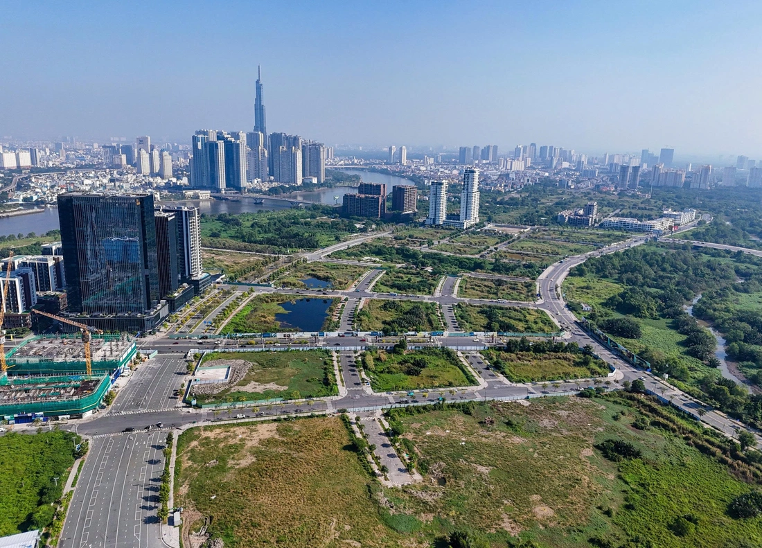 HĐND TP.HCM khai mạc kỳ họp thứ 2, xem xét xây dựng Trung tâm hành chính - Ảnh 5.