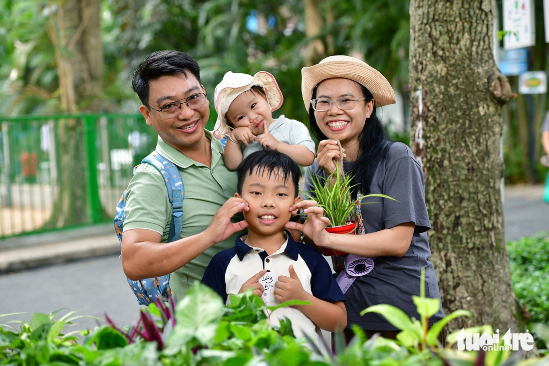 Cuối tuần đến Thảo cầm viên nhận cây xanh miễn phí - Ảnh 1.