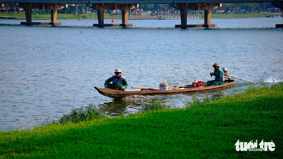 Huế xanh thắm đôi bờ sông Hương - Ảnh 3.