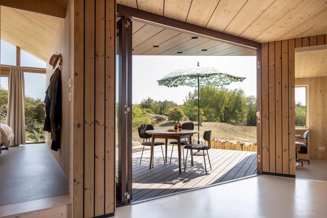 Ngôi nhà 'di chuyển cùng những cồn cát' - Ảnh 17.