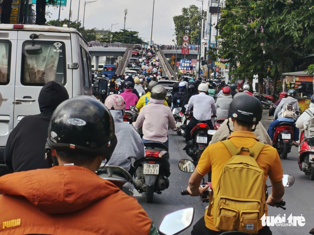 Trục đường được đề xuất làm đường trên cao, 'giải cứu' kẹt xe trục Trường Chinh - Cộng Hòa - Ảnh 10.