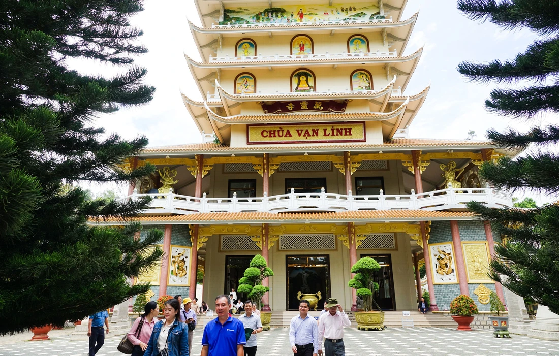 Lạc vào ‘xứ sở thần tiên’ An Giang dịp lễ, du khách chơi đâu mới hết bài? - Ảnh 7.