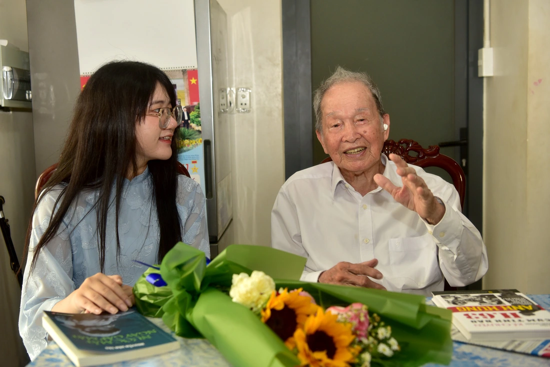 Tư Cang - Ảnh 2.
