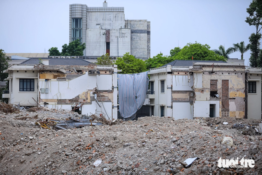 Lộ diện khu đất 'kim cương' làm quảng trường phía Đông hồ Gươm khi vừa phá dỡ loạt công trình - Ảnh 10.