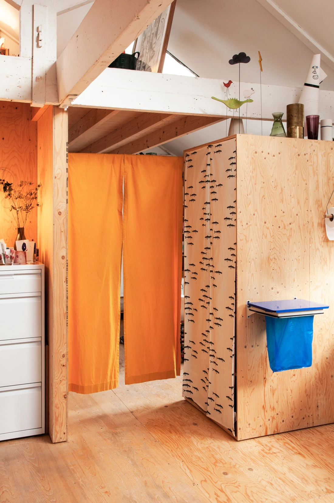 Họ đã biến nhà xưởng thành tổ ấm như thế nào? - Ảnh 9.