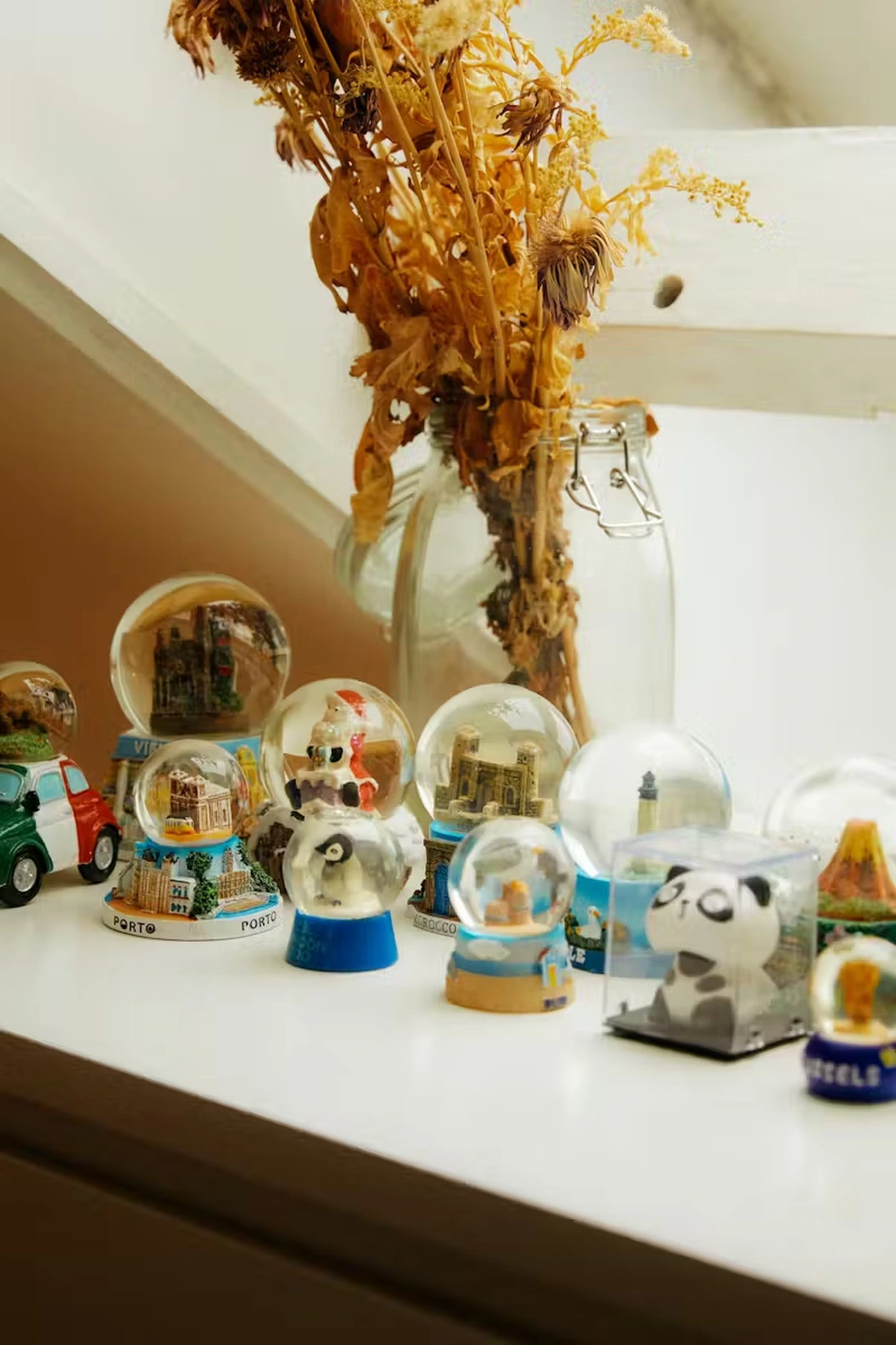 Họ đã biến nhà xưởng thành tổ ấm như thế nào? - Ảnh 14.