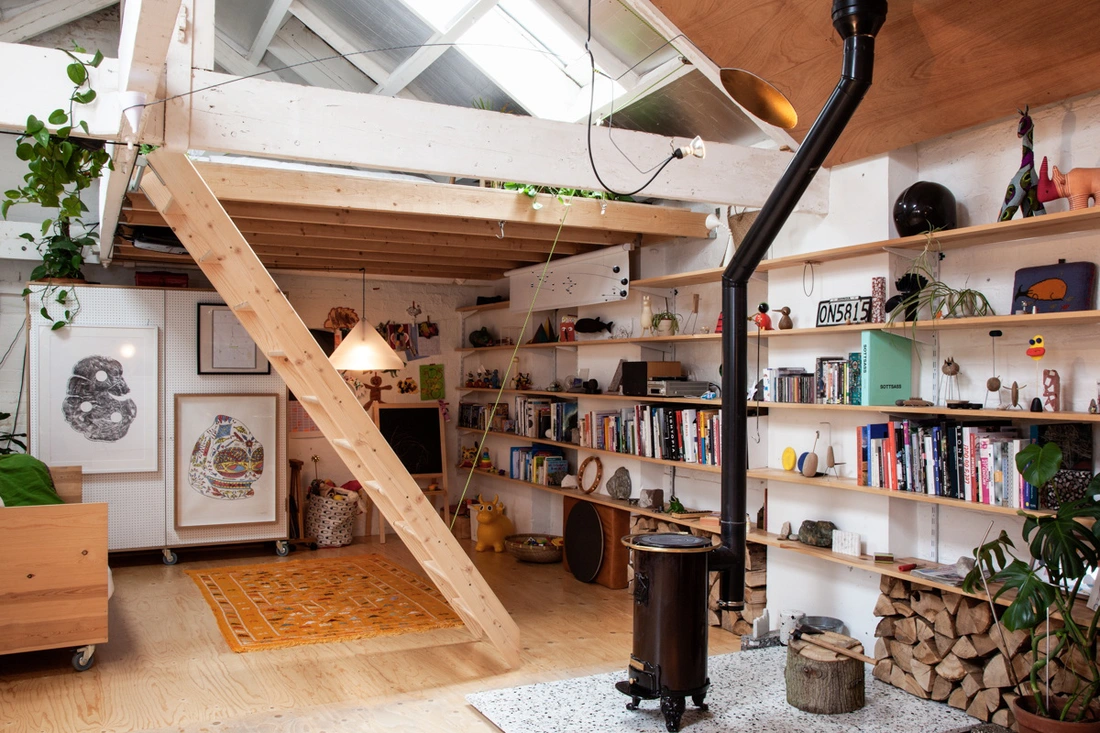 Họ đã biến nhà xưởng thành tổ ấm như thế nào? - Ảnh 2.