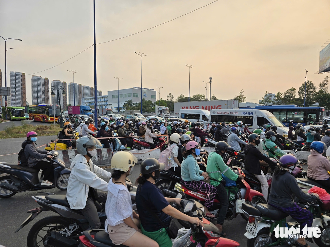 cửa ngõ - Ảnh 6.