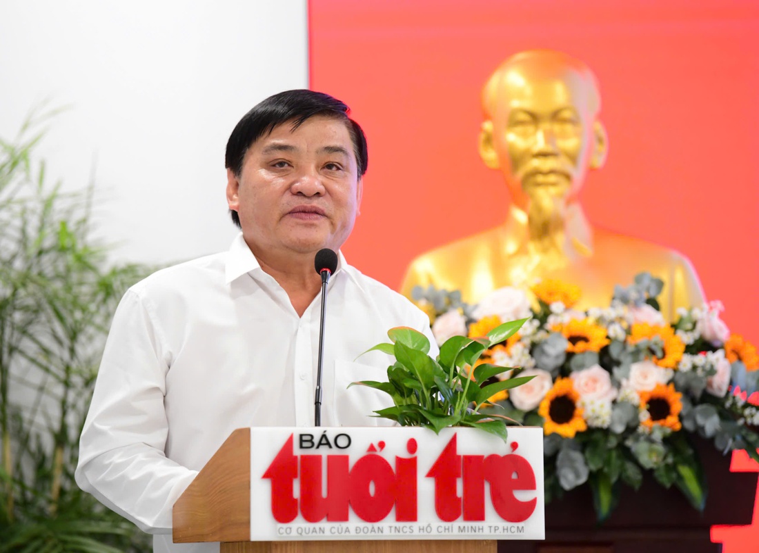 Báo chí - Ảnh 4.