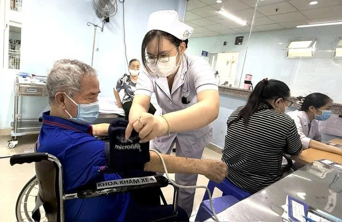 khám sức khỏe miễn phí - Ảnh 1.