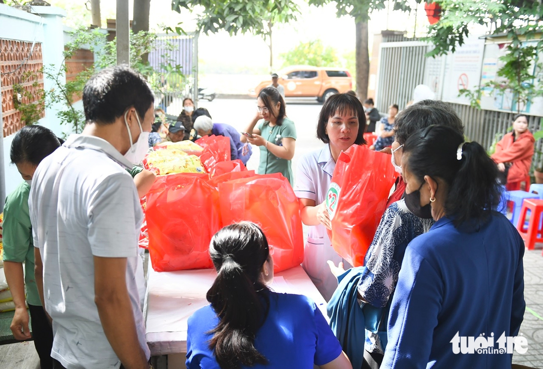 khám bệnh - Ảnh 8.