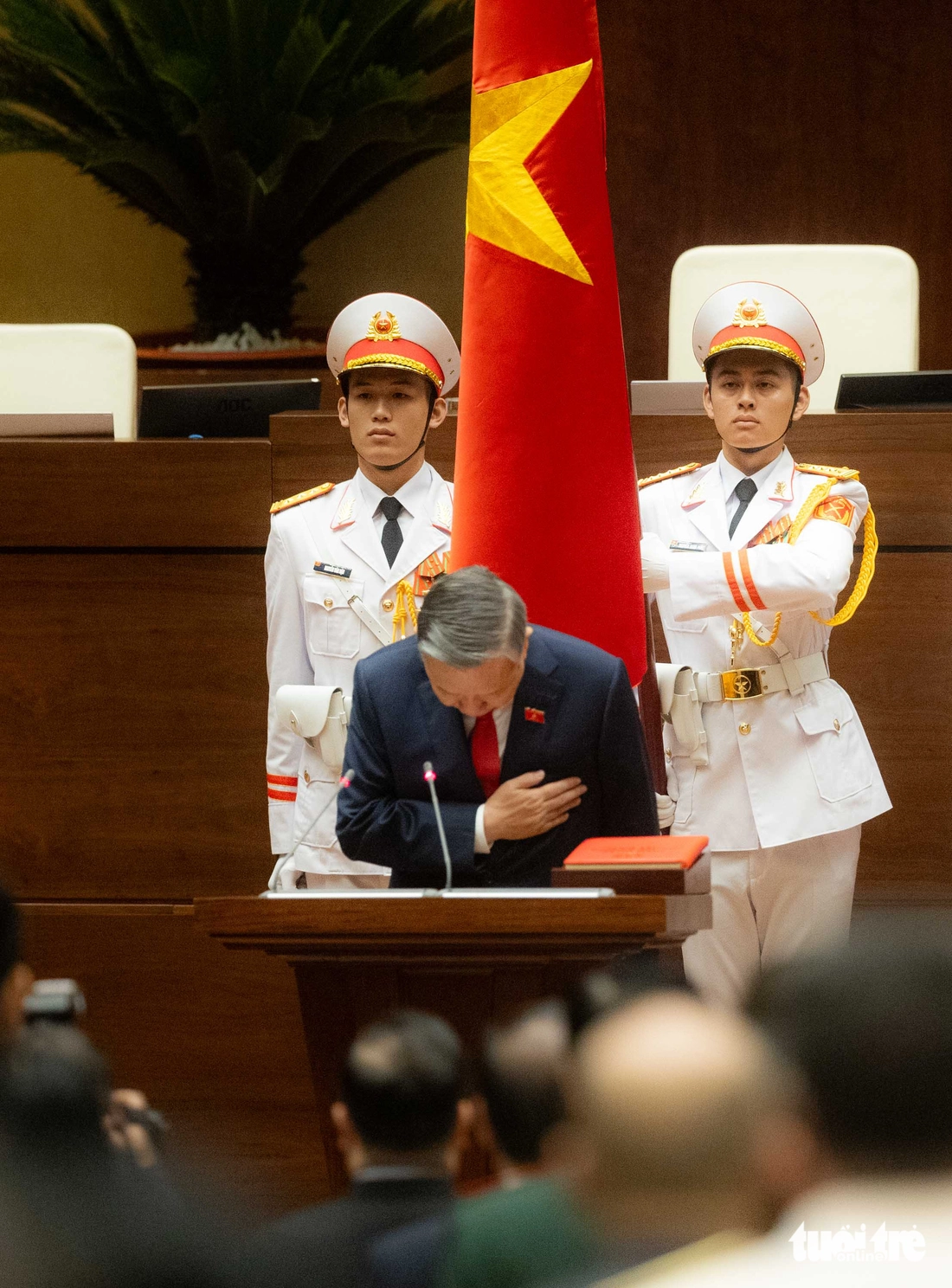 Khoảnh khắc Tổng Bí thư Tô Lâm nhậm chức Chủ tịch nước - Ảnh 5.