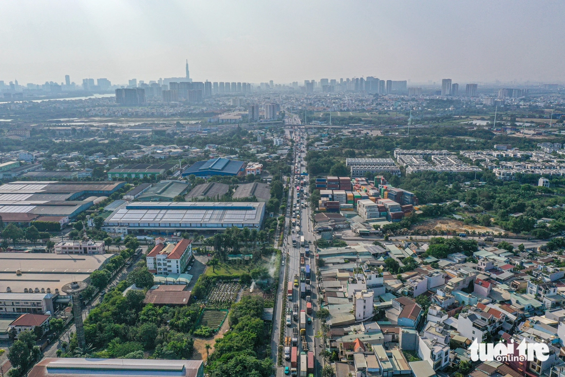 Hiện trạng khu vực làm đường hơn 8.700 tỉ đồng kết nối cảng Cát Lái và Phú Hữu - Ảnh 3.