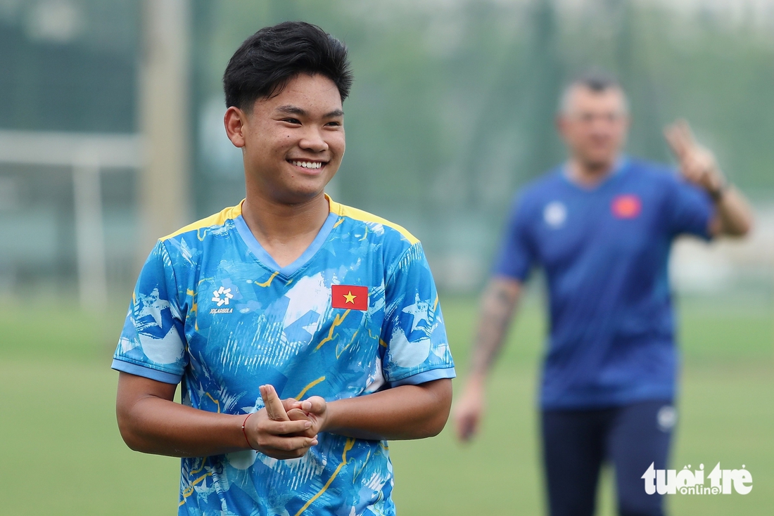 Con trai Quang Hải được kỳ vọng ở U17 Việt Nam - Ảnh 5.