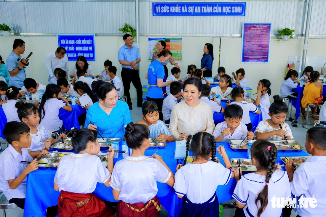 Phu nhân Ngô Phương Ly - Ảnh 17.