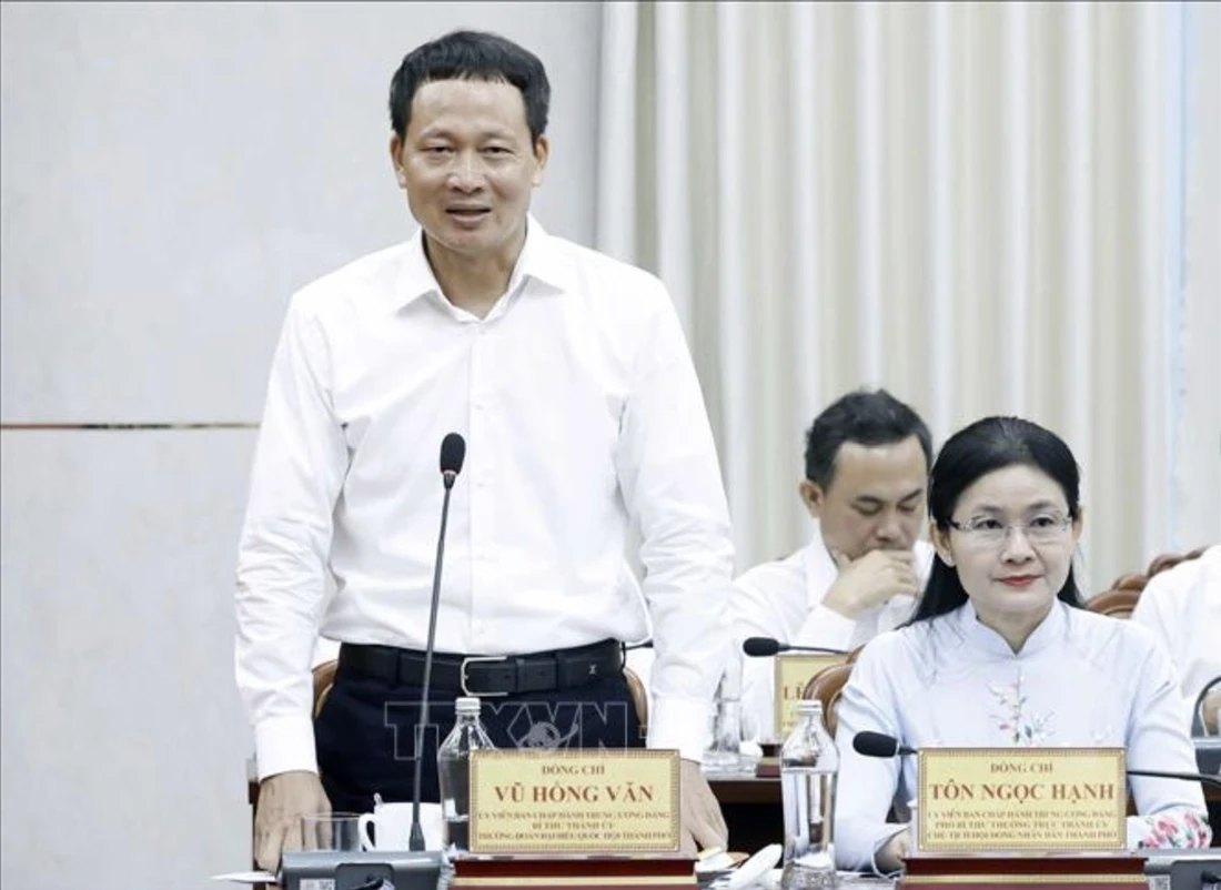 Tổng Bí thư, Chủ tịch nước làm việc với Ban Thường vụ Thành ủy Đồng Nai - Ảnh 4. Tổng Bí thư, Chủ tịch nước Tô Lâm làm việc với Ban Thường vụ Thành ủy Đồng Nai - Ảnh 4.