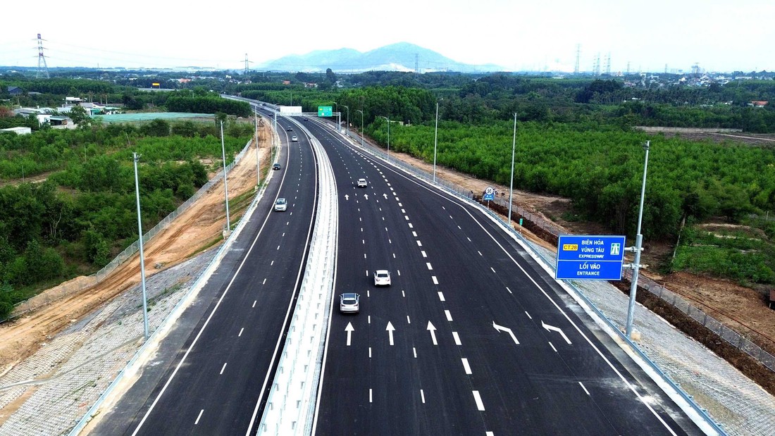 Đồng Nai mở ra không gian phát triển mới - Ảnh 1. Đồng Nai - Ảnh 2.