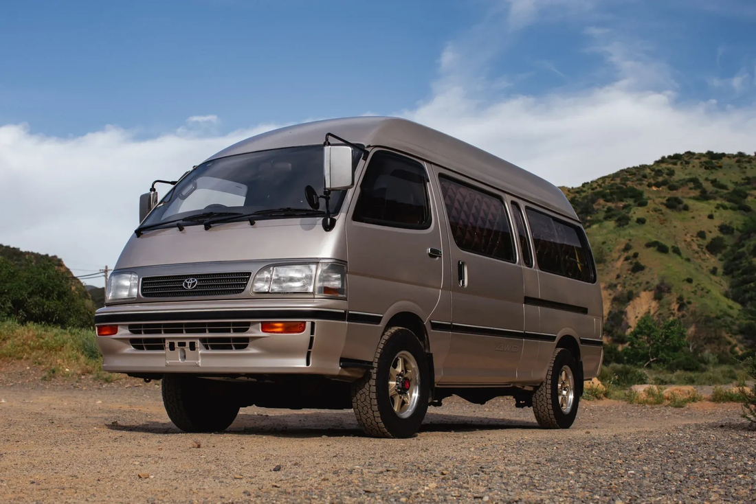 'Cá mập' Toyota đủ tiện nghi - Ảnh 1.