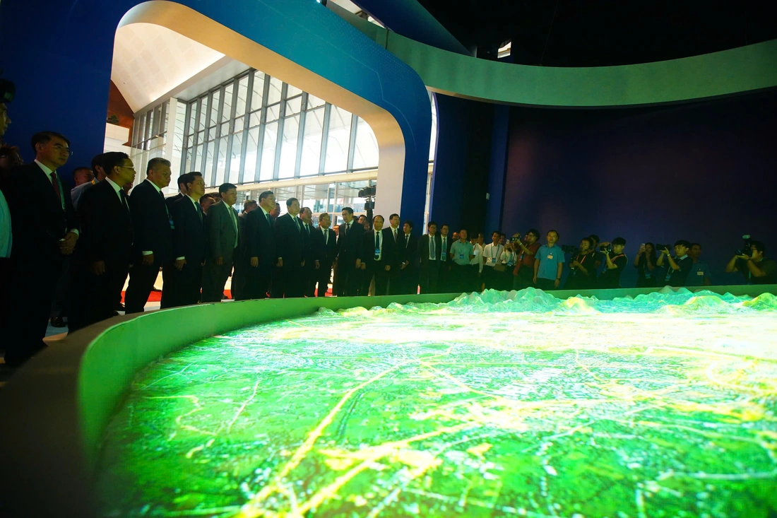 Công bố Quy hoạch thủ đô Hà Nội tầm nhìn 100 năm và đầu tư năm 2026 - Ảnh 3.
