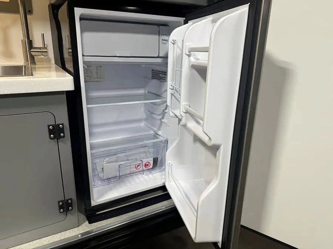 Nhà di động nhỏ gọn có phòng tắm độc đáo: Gập gọn như một cái hộp mà vẫn đủ tiện nghi bình thường - Ảnh 21.