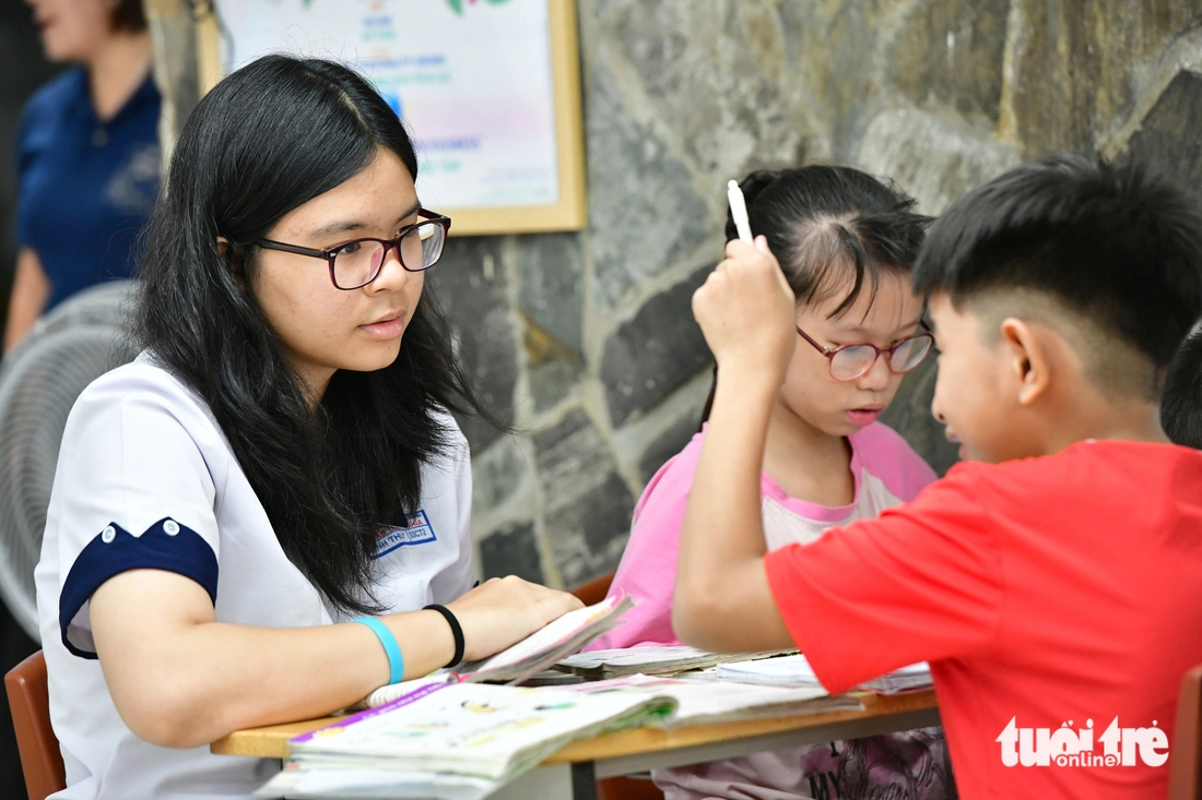 Dự án Nắng Cao Nguyên mang lại mùa hè ý nghĩa cho học sinh khó khăn tại TP . HCM - Ảnh 2.