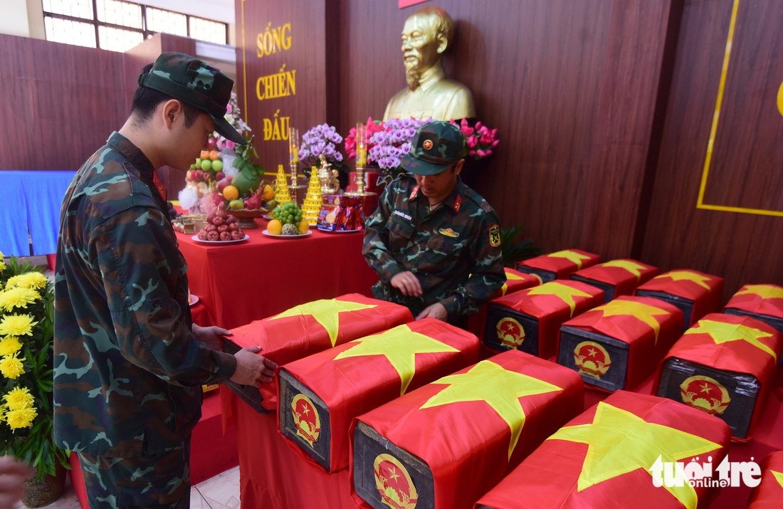 Thấy thêm nhiều hài cốt liệt sĩ tại công viên Lê Thị Riêng - Ảnh 6.