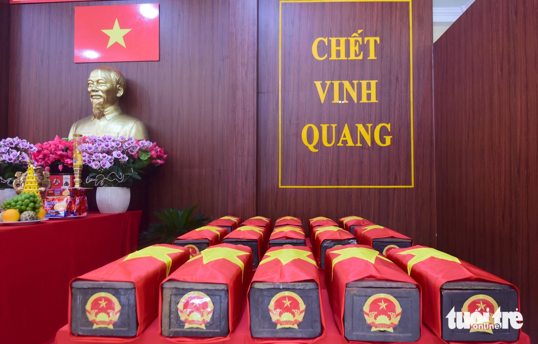 Thấy thêm nhiều hài cốt liệt sĩ tại công viên Lê Thị Riêng - Ảnh 7.