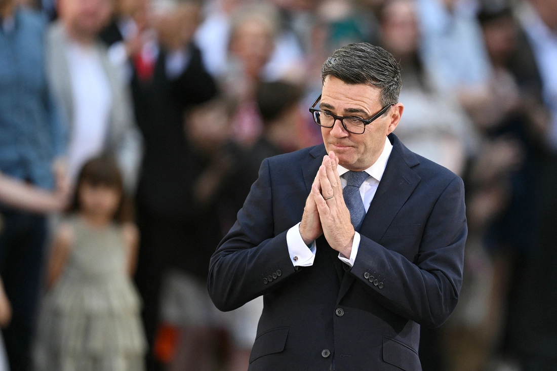 Những thử thách nào đang chờ tân Thủ tướng Anh Andy Burnham? - Ảnh 2.
