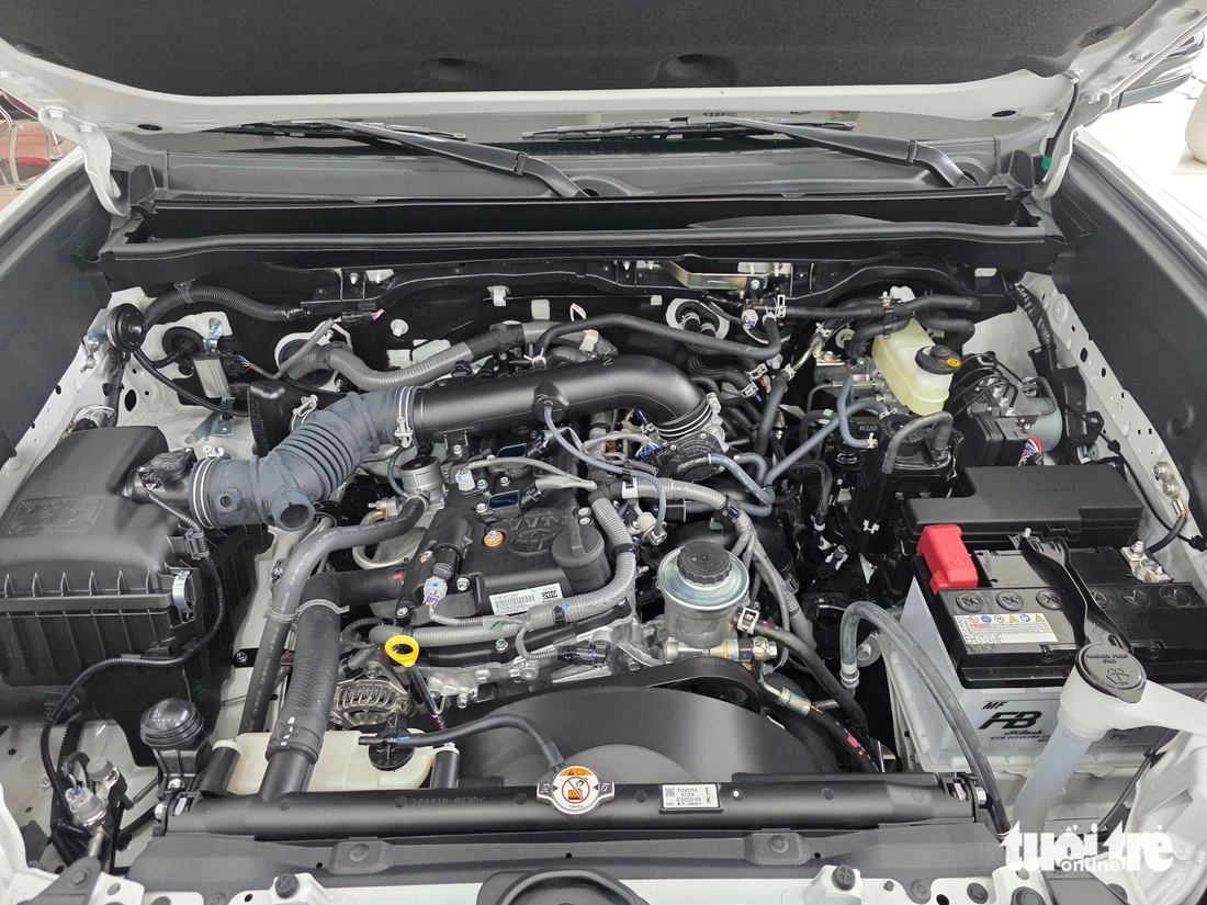 Toyota Land Cruiser FJ ra mắt Việt Nam, giá 1,198 tỉ đồng, động cơ tương tự Fortuner - Ảnh 14.