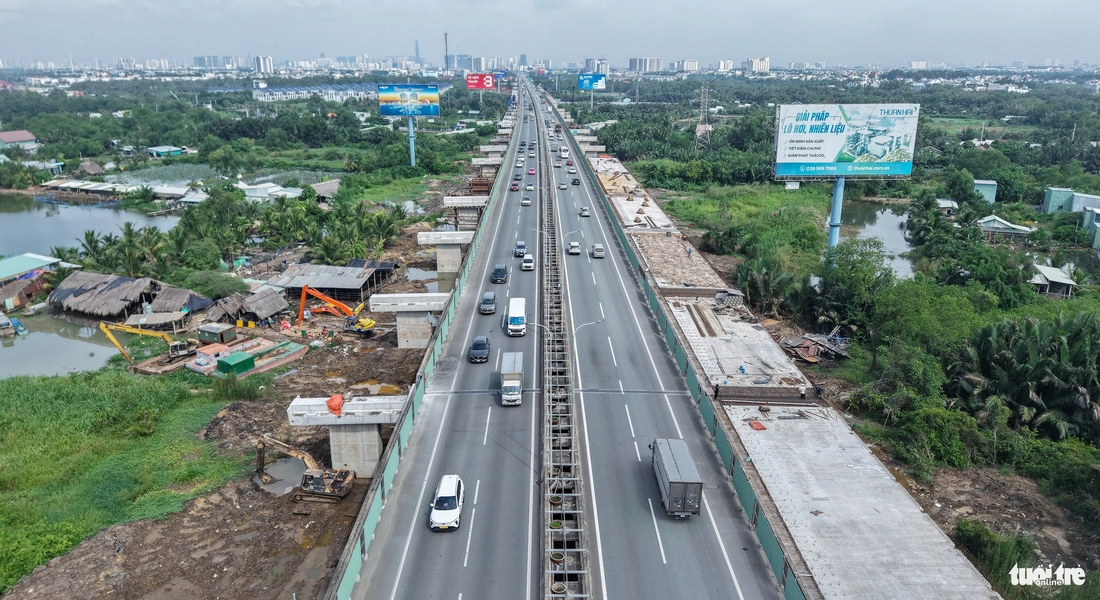  Không thể chờ cao tốc quá tải mới mở rộng - Ảnh 4.