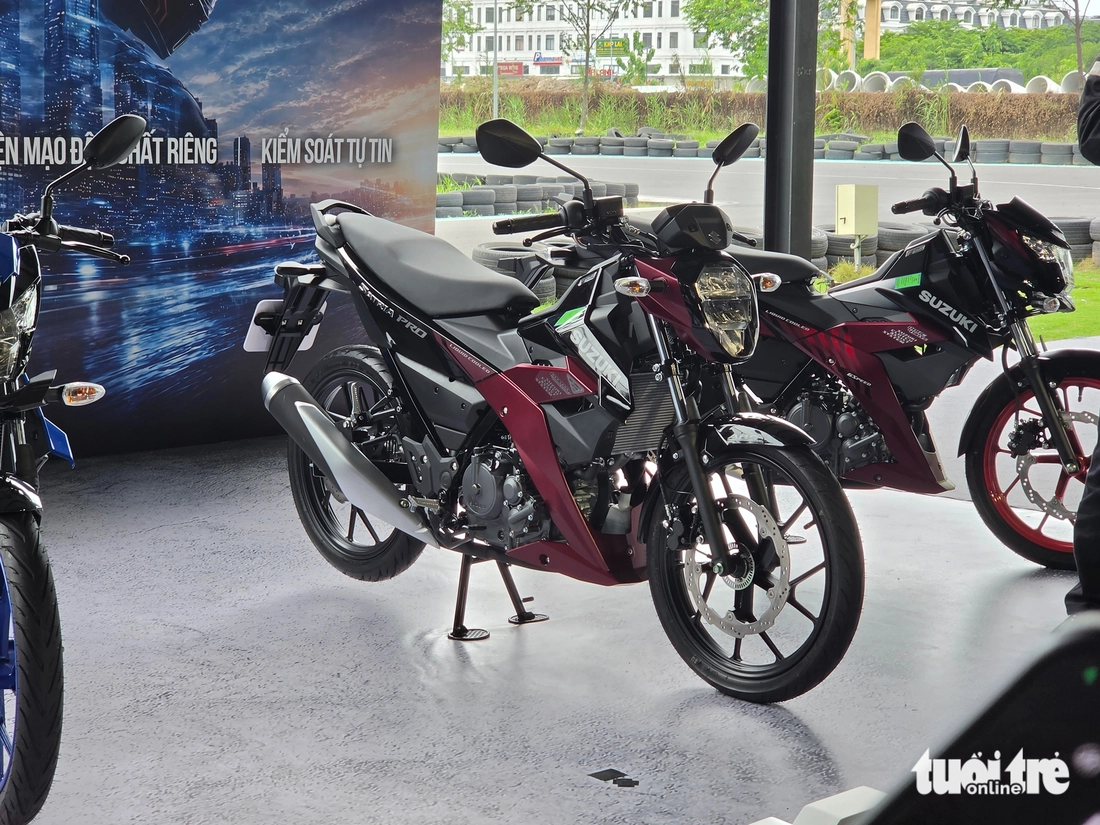 Suzuki Satria 2026 ra mắt Việt Nam: Giá từ 54,5 triệu, nhiều nâng cấp để cạnh tranh Exciter, Winner - Ảnh 6.