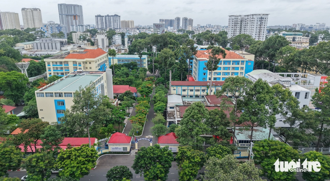 Ngắm nhìn lớp 'áo mới' của Bệnh viện Phạm Ngọc Thạch 120 tuổi ở TP.HCM - Ảnh 2.