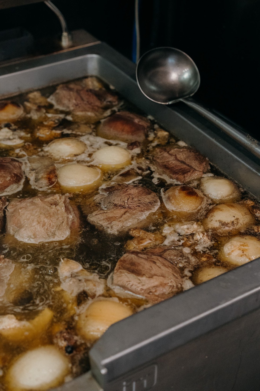 Bánh khọt, bò kho, cà ri vịt... món ăn Việt Nam trở thành trào lưu ở Úc - Ảnh 5.