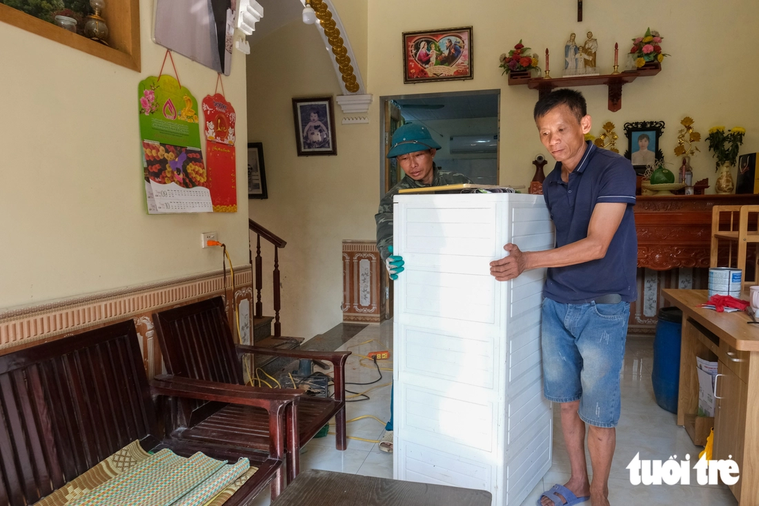 Đội nắng giúp dân chuyển nhà, nhường mặt bằng cho sân bay Gia Bình - Ảnh 7.