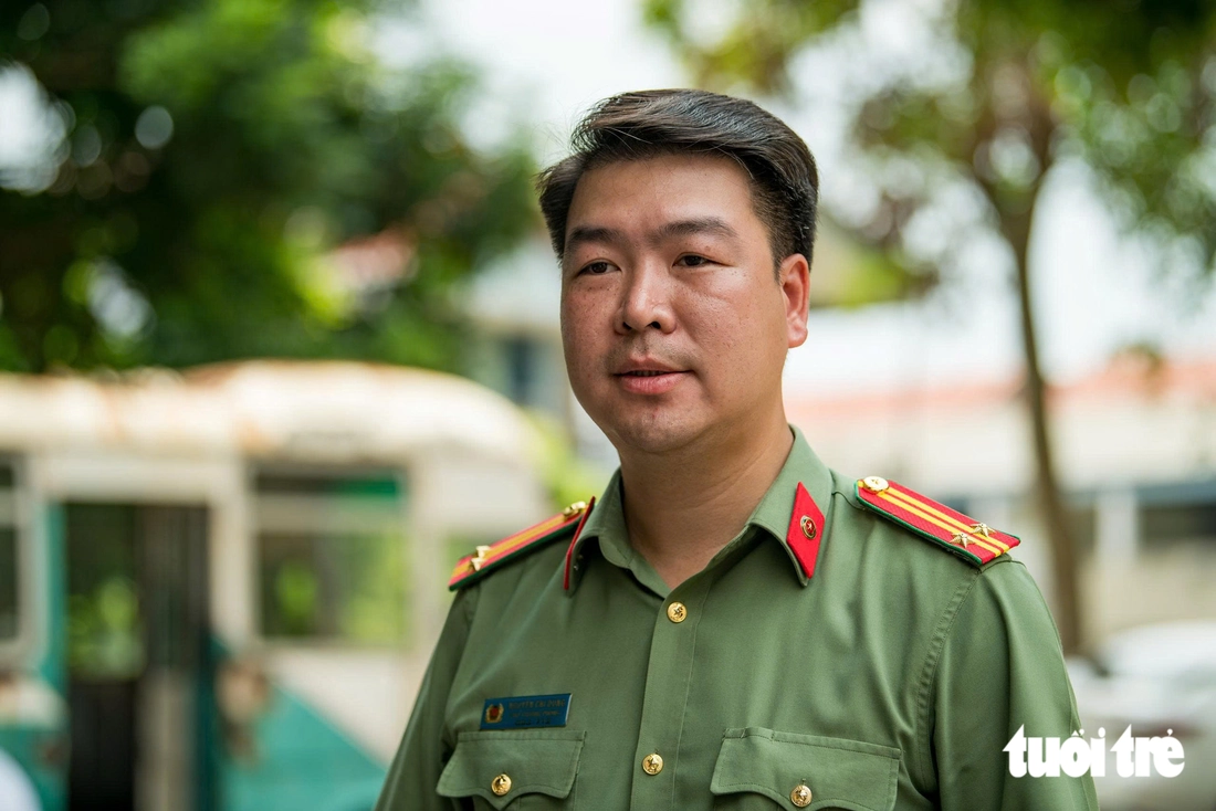 Xem cảnh vệ huấn luyện cảnh khuyển ‘tung đòn’ tấn công tội phạm, đánh hơi tìm ma túy, thuốc nổ - Ảnh 2.