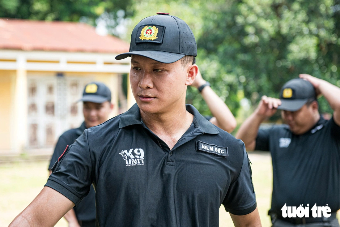Xem cảnh vệ huấn luyện cảnh khuyển ‘tung đòn’ tấn công tội phạm, đánh hơi tìm ma túy, thuốc nổ - Ảnh 16.