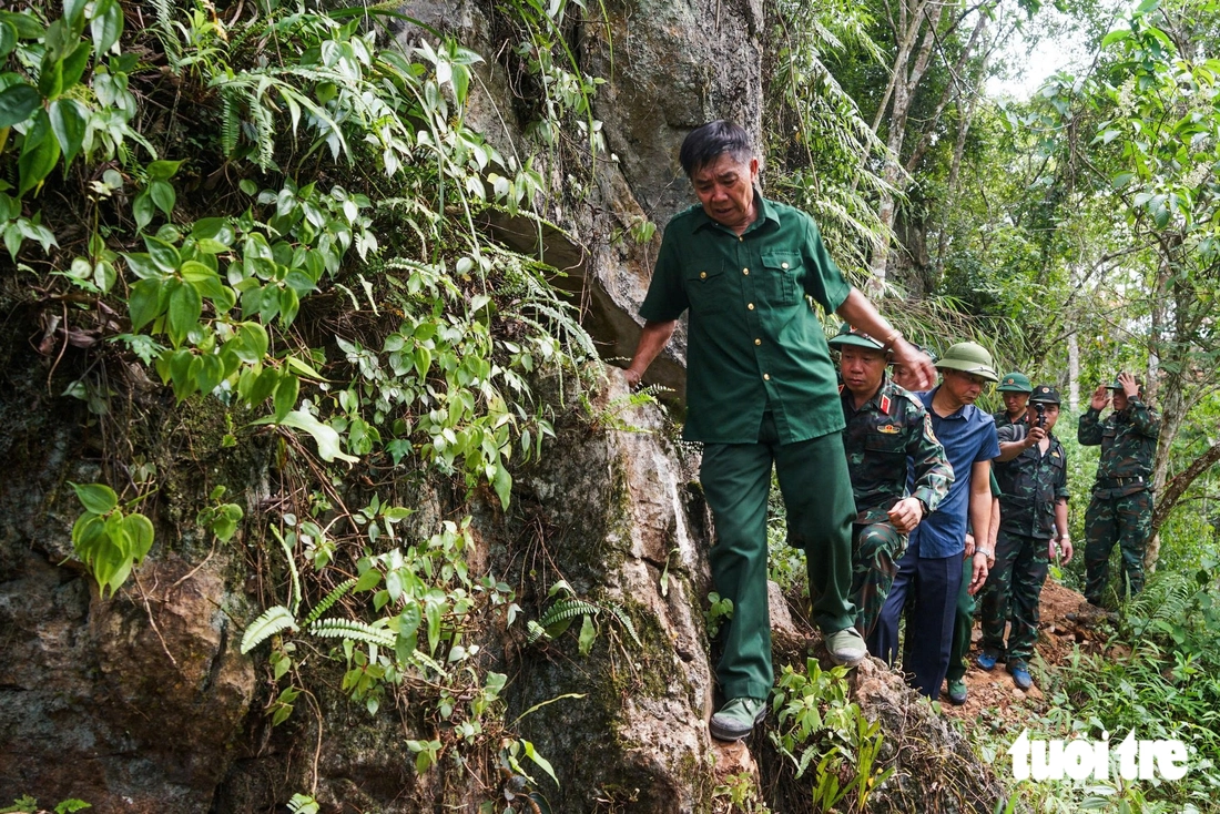 Lật đá tìm một trung đội nằm lại bên ụ súng ở 'Lò vôi thế kỷ'  - Ảnh 3.