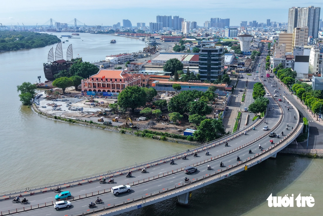 Bến Nhà Rồng chuyển biến sau 3 tháng khởi công, tạo đà đột phá hạ tầng ven sông Sài Gòn - Ảnh 1.