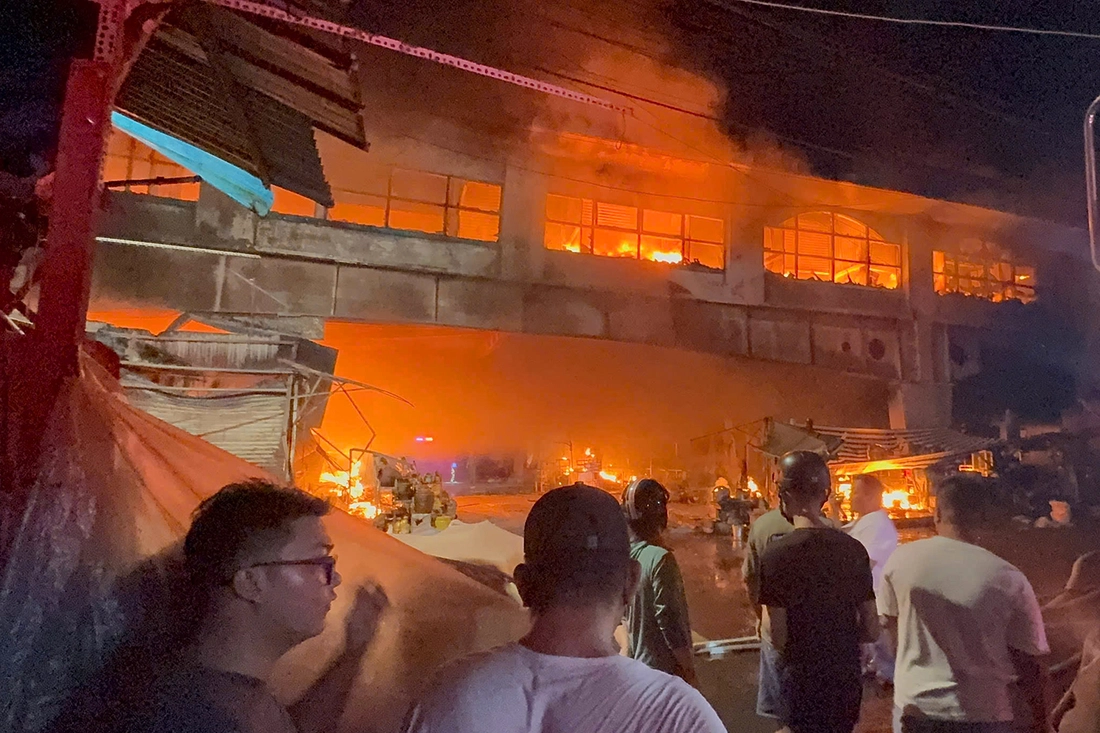 Phong tỏa hiện trường vụ cháy ở chợ Biên Hòa, khẩn trương điều tra nguyên nhân - Ảnh 7.