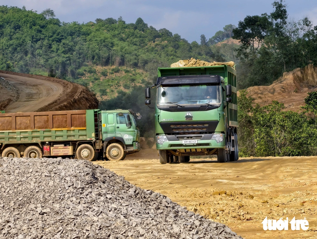 Những hình ảnh đầu tiên cao tốc Tân Phú - Bảo Lộc do Sơn Hải thi công - Ảnh 5.