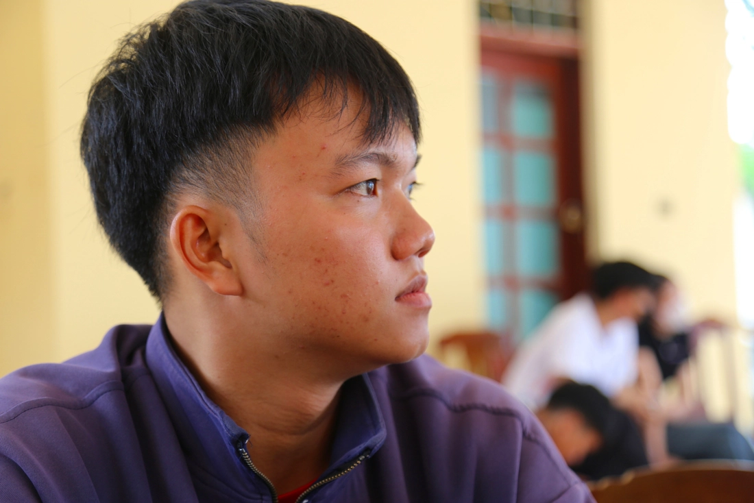 Cô gái sống sót 8 tiếng dù không biết bơi ở Đà Nẵng: 'Được các chú tìm thấy tôi như tái sinh' - Ảnh 6.