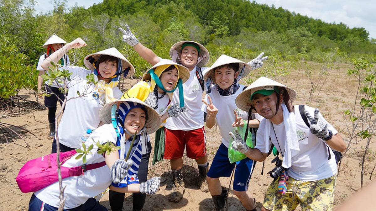 Rủ nhau đi Cần Giờ trồng rừng, tại sao không?