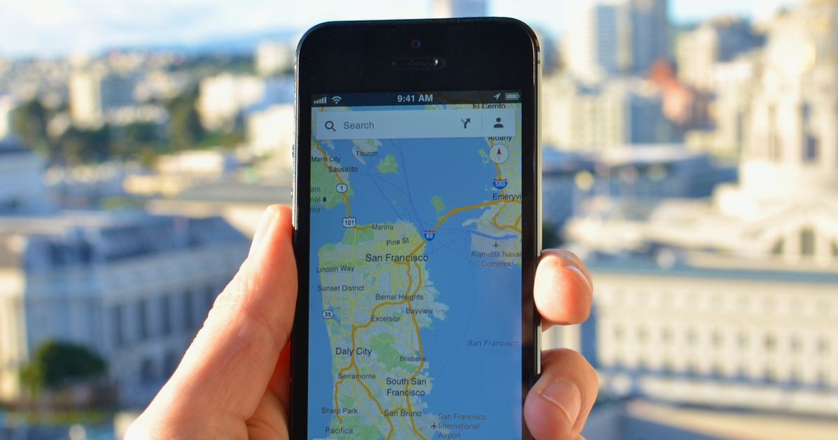 Google Maps cho phép người dùng nhắn tin với doanh nghiệp