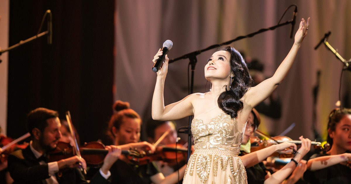 Live show của Lan Anh thắp lên niềm tự hào 'tôi yêu tiếng nước tôi ...