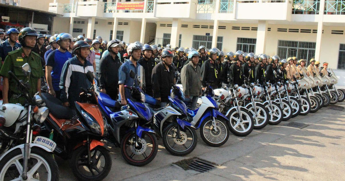 CSGT TP.HCM ra quân đảm bảo an toàn giao thông Tết dương lịch 2019